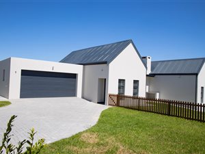 3 Bed House in Blue Mountain Village