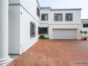 4 Bed Cluster in Bryanston East