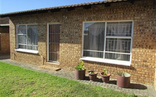 2 Bedroom Townhouse in Finsbury