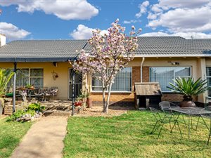 3 Bed House in Ravensklip