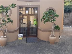 100 m² Commercial space in Westville