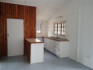 2 Bed Garden Cottage in Everton
