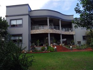 7 Bed House in Klein Brak River