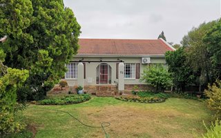 3 Bedroom House in Van Coller Park