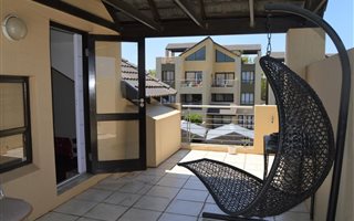 2 Bedroom Apartment in Fourways