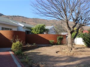 4 Bed House in Van Coller Park