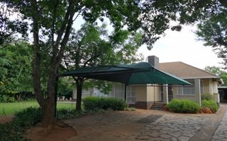 3 Bedroom House in Franklin Roosevelt Park