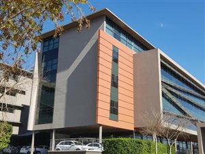250 m² Commercial space in Ashlea Gardens