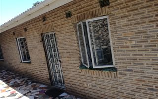 3 Bedroom House in Shallcross