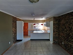 2 Bed Cluster in Noordheuwel