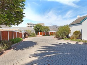 3 Bed House in Tokai