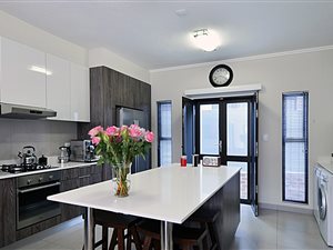 4 Bed Cluster in Bryanston