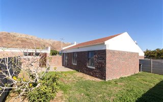 3 Bedroom House in Anchorage Park