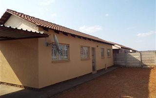 2 Bedroom House in Duvha Park