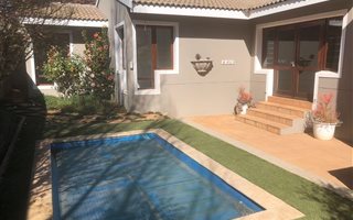 2 Bedroom House in Monument Park