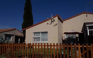 2 Bedroom Townhouse in Elspark