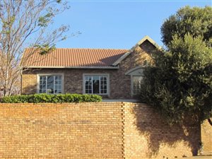 2 Bed Townhouse in Rietvalleirand