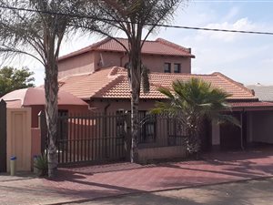 4 Bed House in Soshanguve