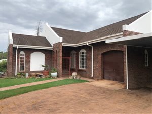 4 Bed House in Danielskuil