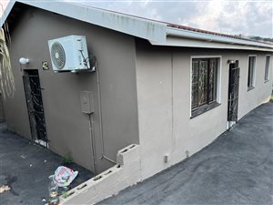 3 Bed House in Newlands West