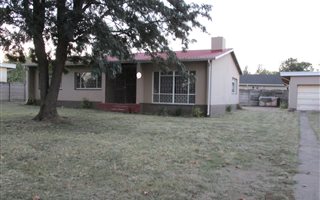 3 Bedroom House in Ncandu Park