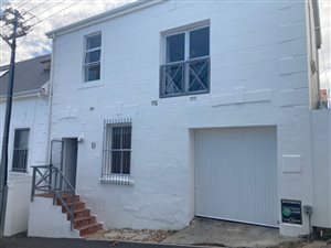 2 Bed Townhouse in Green Point