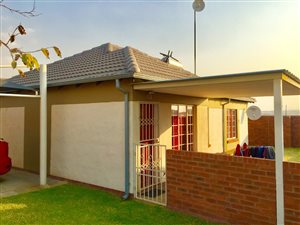 3 Bed Townhouse in The Reeds