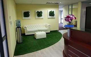 444 m² Office Space in Midridge Park