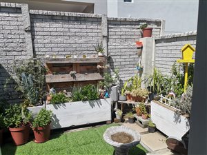 2 Bed Simplex in Nahoon Valley