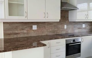 2 Bedroom Apartment in Wynberg