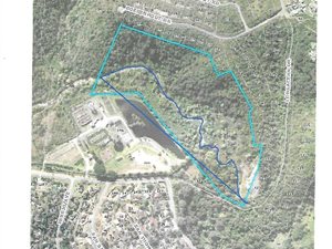 9.8 ha Land available in Doon Heights