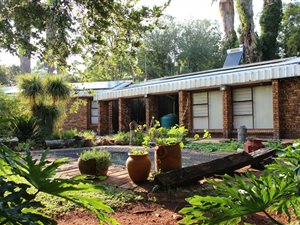 12 Bed House in Kameeldrift East