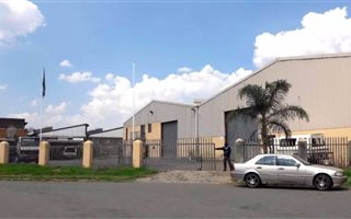 2450 m² Industrial space in Industria West