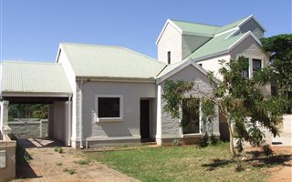 2 Bedroom Townhouse in White River