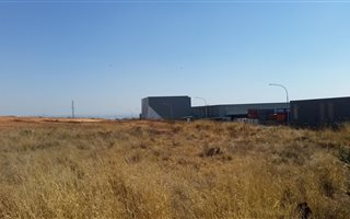 1 ha Land available in Halfway House