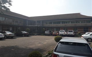 120 m² Commercial space in Cascades
