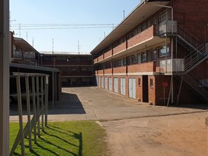 1.5 Bed Apartment in Pretoria Gardens