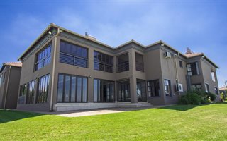 4 Bedroom House in Three Rivers East