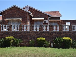 4 Bed House in Kenville