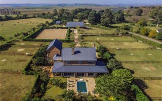 4 Bedroom House in Summerveld