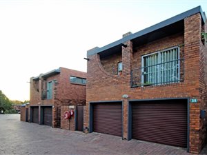 4 Bed Townhouse in Maroelana