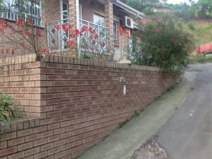 9 Bed House in Wyebank
