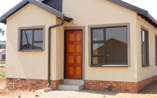 2 Bedroom House in Modderbee