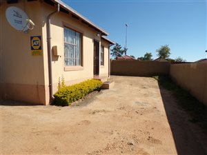 2 Bed House in Cosmo City