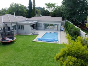 4 Bed House in Morningside