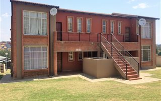 2 Bedroom Apartment in Laser Park