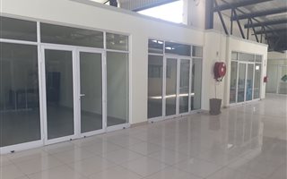 23.3999996185303 m² Office Space in Mossel Bay Central