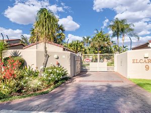 4 Bed Townhouse in Brummeria