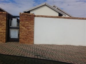 4 Bed House in Kagiso