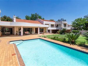 4 Bed House in Edenglen